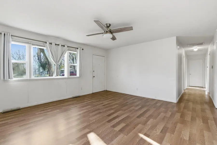 923 Rosemary Avenue, Aurora, MO 65605 - #3