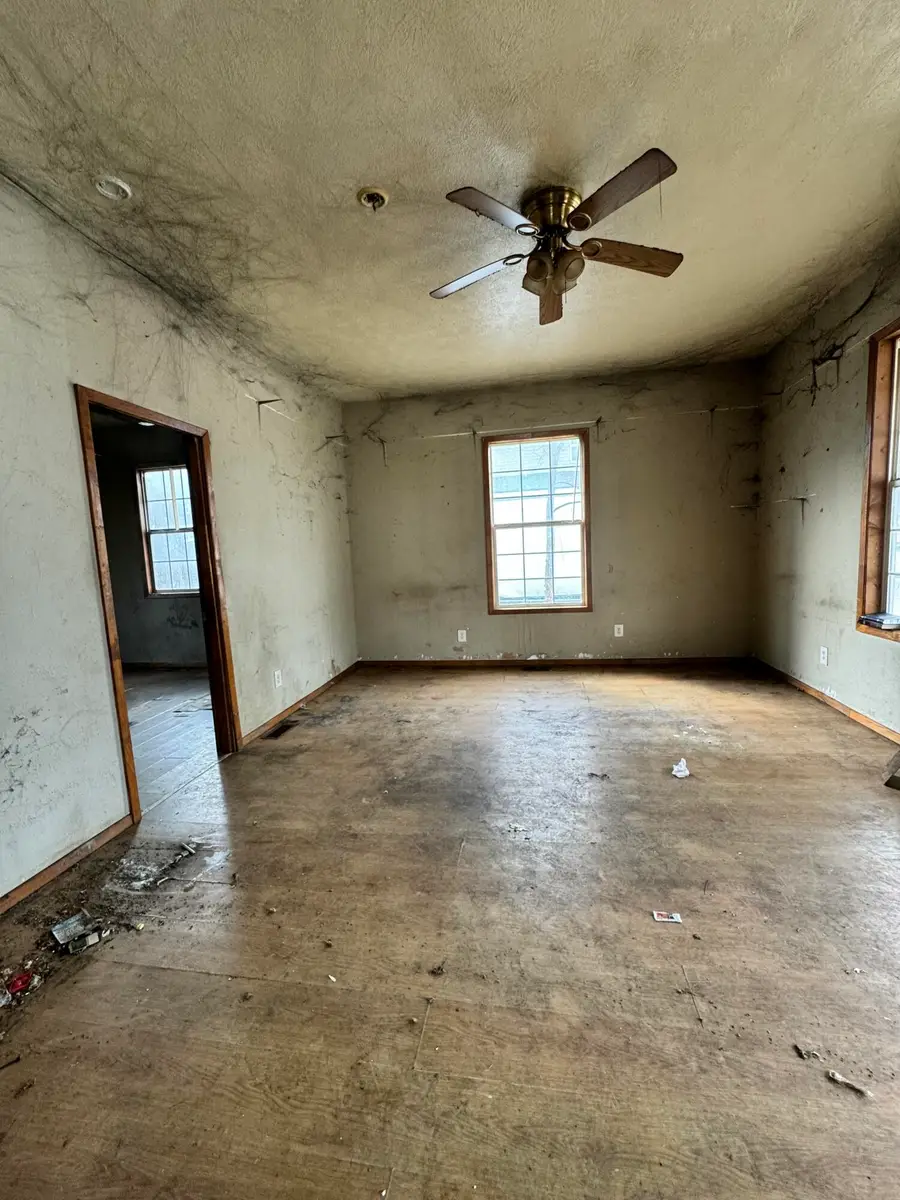 626 W Division Street, Springfield, MO 65803 - #3