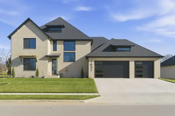 1631 E Cobblestone Drive, Ozark, MO 65721