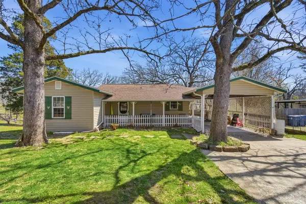 732 Skyline Drive, Forsyth, MO 65653