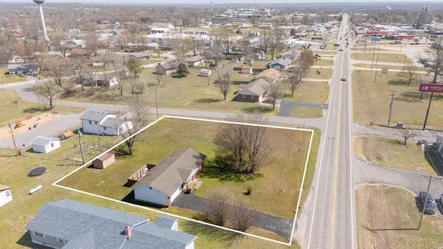 1413 W Dallas Street, Buffalo, MO 65622 - #2