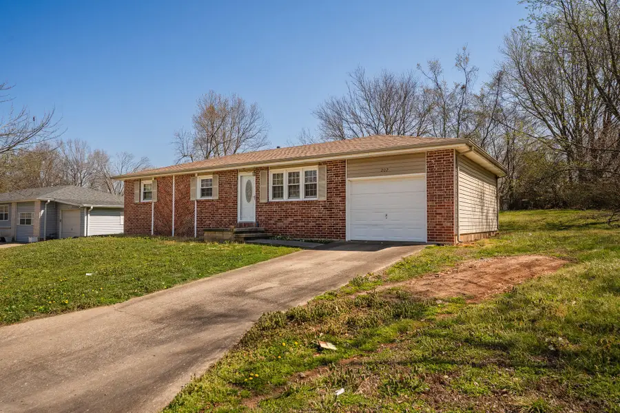 202 N Elmwood Avenue, Republic, MO 65738 - #2