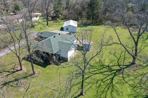 1148 State Highway Bb, Hollister, MO 65672