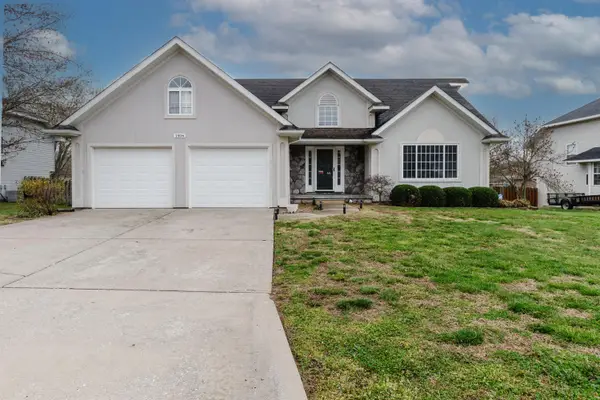 1506 E Highview Drive, Ozark, MO 65721