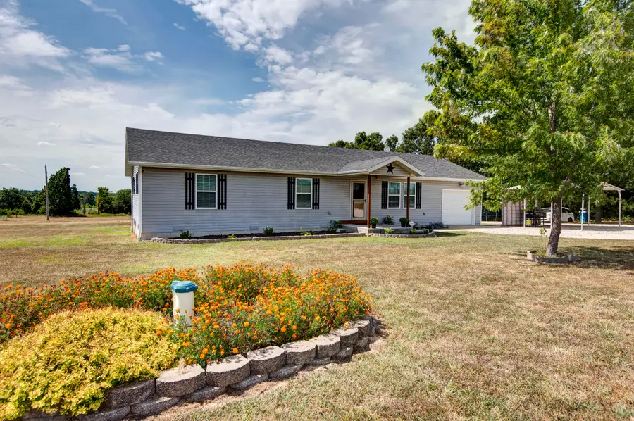 3009 N Marshall Road, Marshfield, MO 65706 - #2