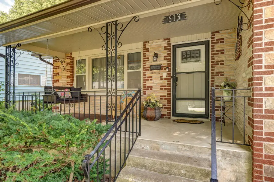 613 S Wildan Avenue, Springfield, MO 65802 - #2