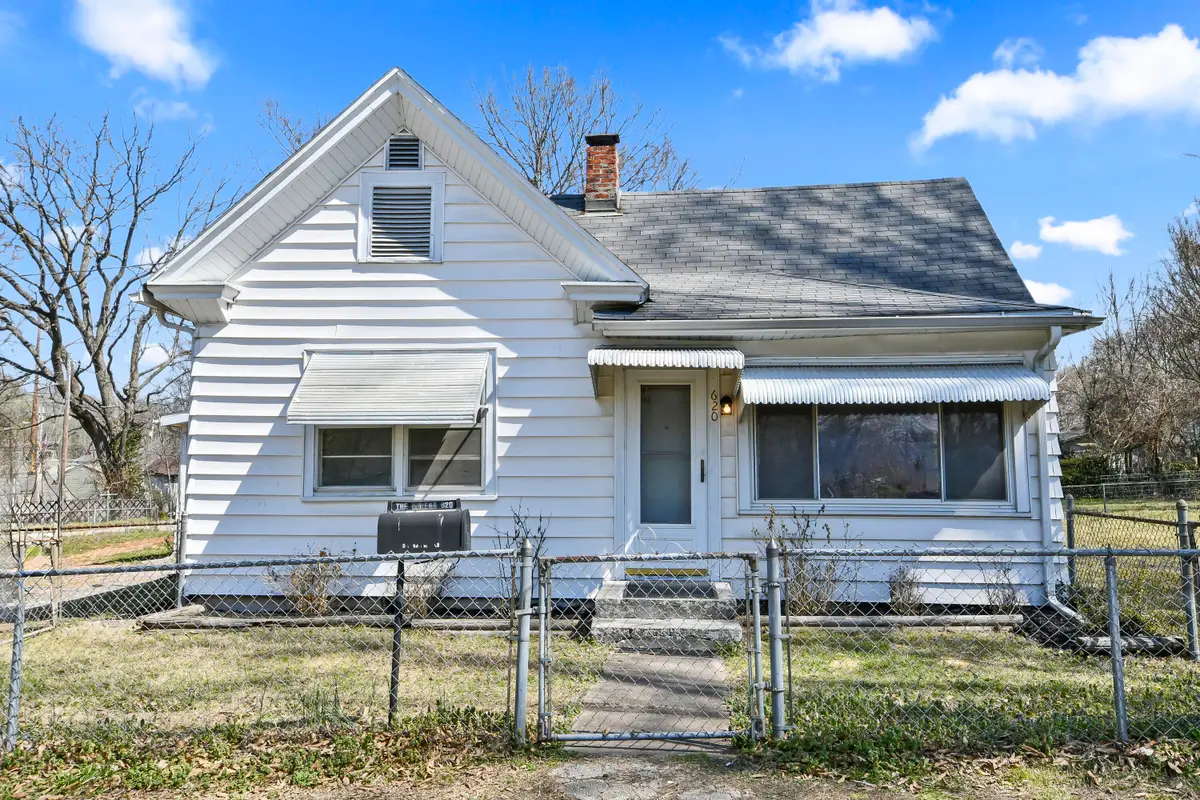 620 S Weaver Court, Springfield, MO 65806 - #1