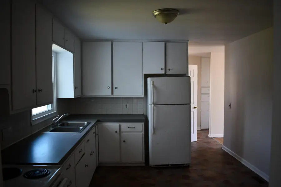 702 W Ramsey Street, Buffalo, MO 65622 - #3