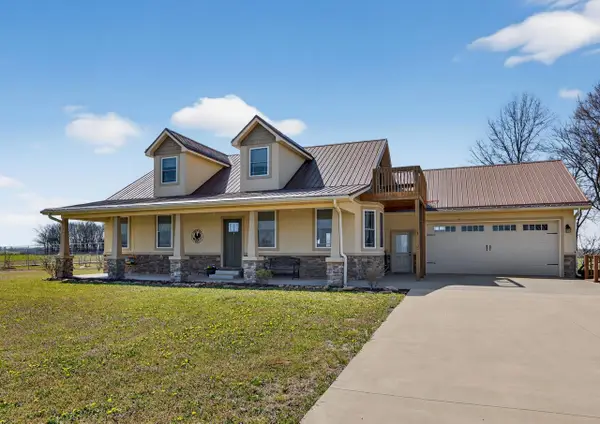 29990b S 2725 Road, Sheldon, MO 64784