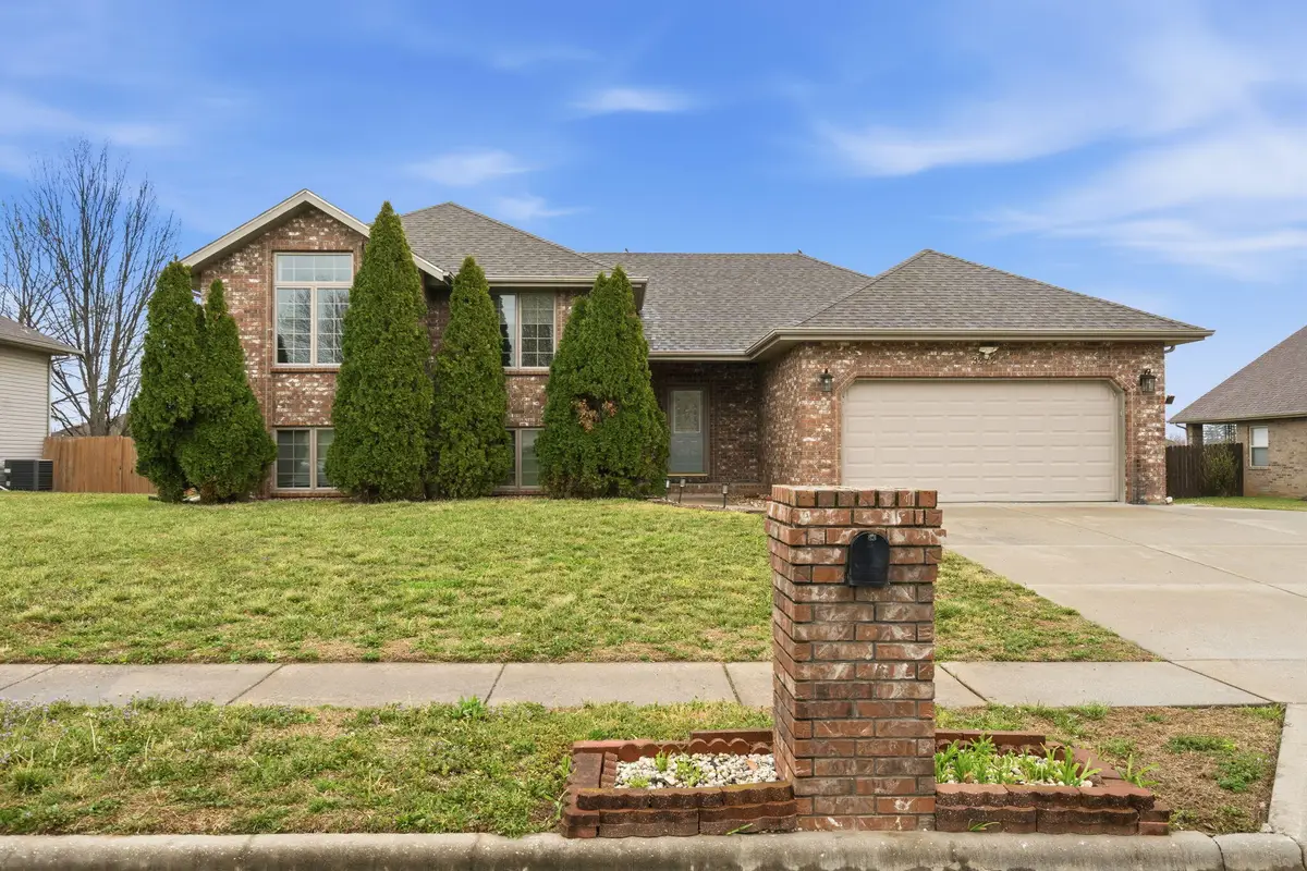 3272 N Ohara Avenue, Springfield, MO 65803 - #1