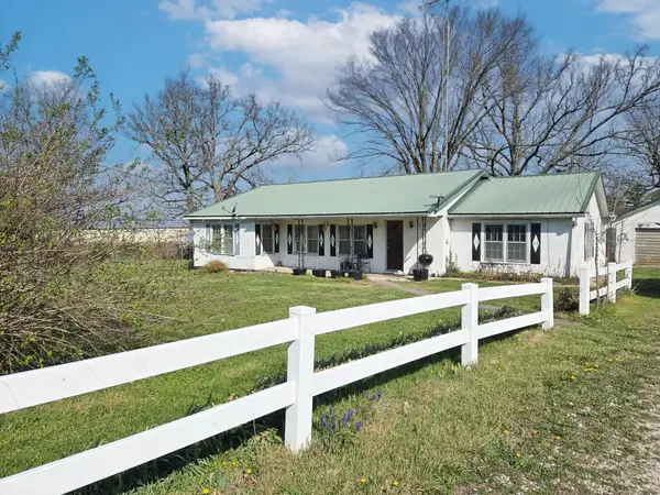 11133 East Business 60, Mountain Grove, MO 65711