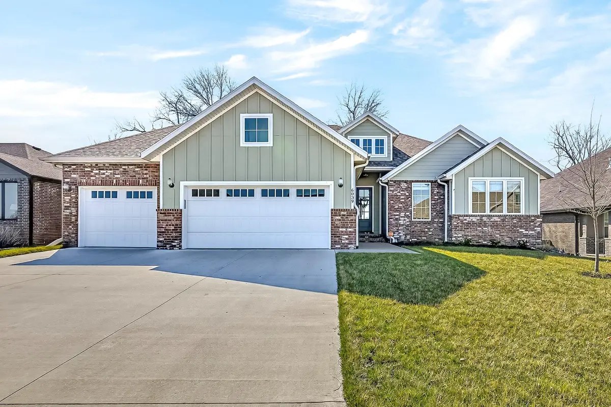 6039 S Kings Avenue, Springfield, MO 65810 - #1