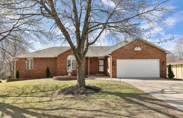 1716 W Northwood Street, Bolivar, MO 65613