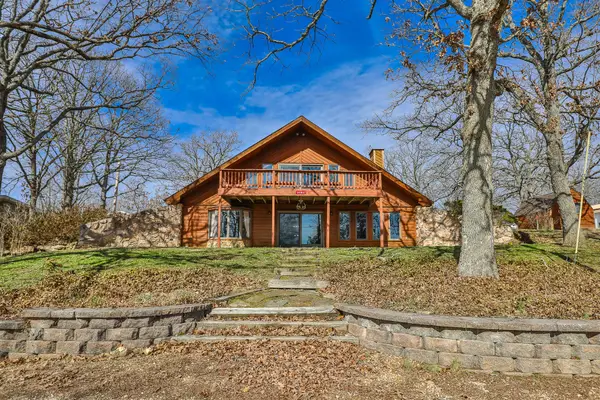 25827 Canyon Drive, Hermitage, MO 65668