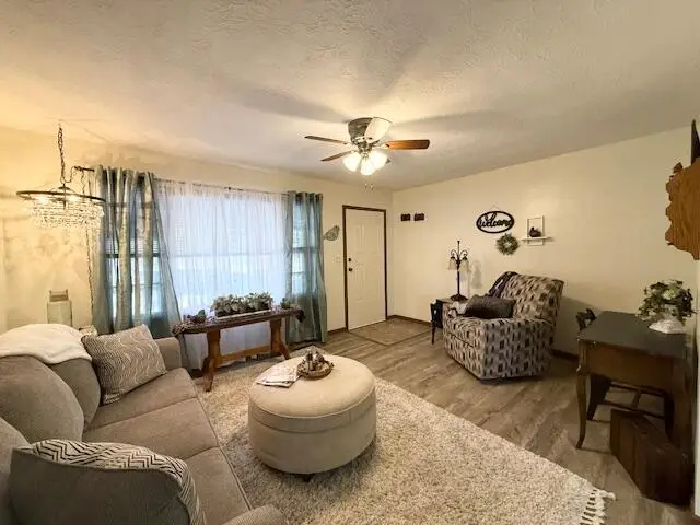 1440 E Cherokee Street, Springfield, MO 65804 - #2