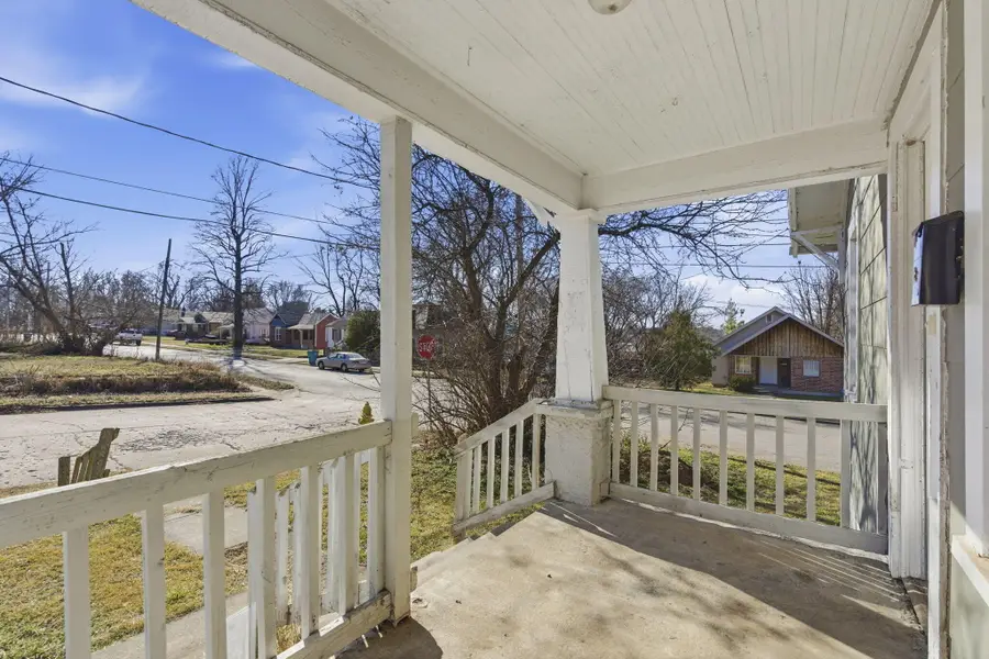 1335 W Elm Street, Springfield, MO 65806 - #3