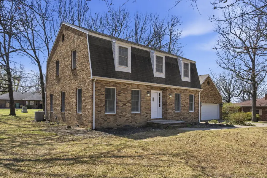 612 E Glendale Street, Aurora, MO 65605 - #3