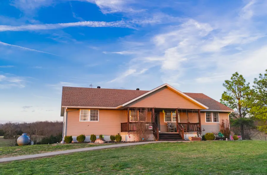 450 E 375th Road, Dunnegan, MO 65640 - #2