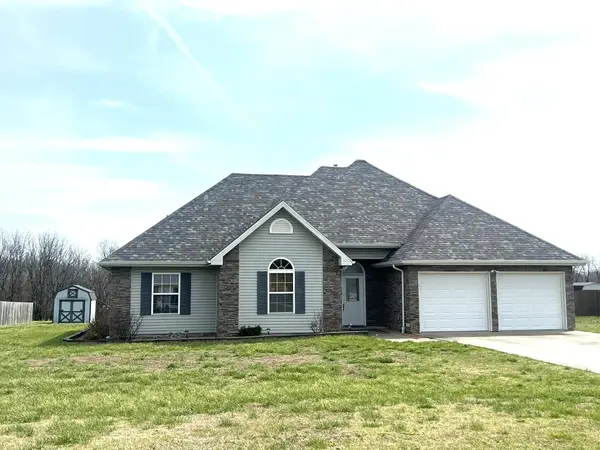 652 S Locust Street, Buffalo, MO 65622