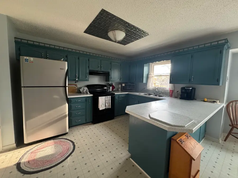 4904 S Mccann Avenue, Springfield, MO 65804 - #3