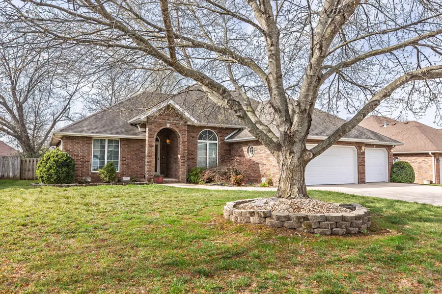 3838 W Eaglecrest Street, Battlefield, MO 65619 - #2