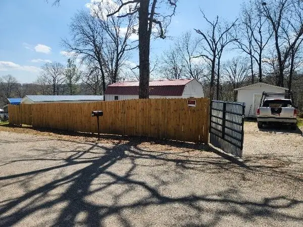 143 3rd Street, Rockaway Beach, MO 65740