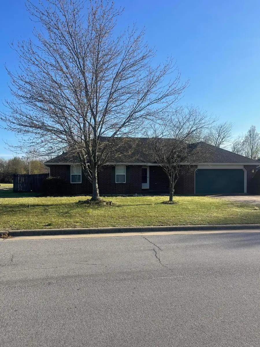 3502 W Village Terrace, Springfield, MO 65810 - #2