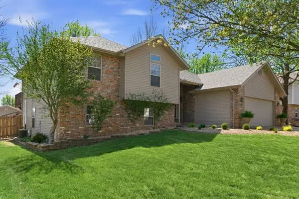 1022 Daniels Street, Aurora, MO 65605