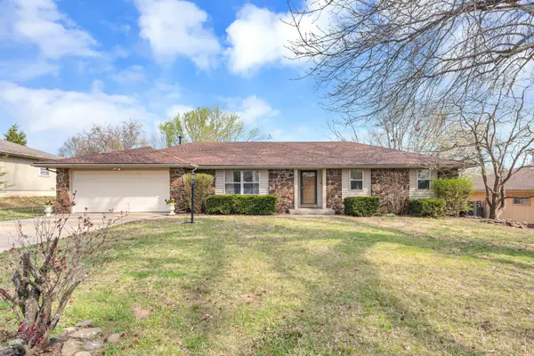 2725 W Camino Alto Street, Springfield, MO 65810