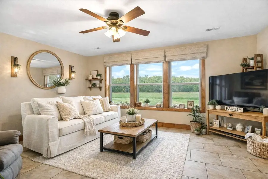 2403 State Hwy W, Ava, MO 65608 - #2