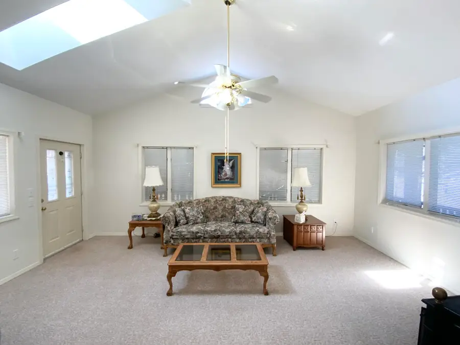 2049 S Brighton Drive, Springfield, MO 65804 - #2