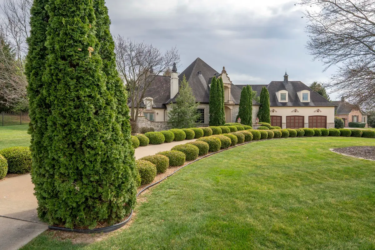 4504 E Spruce Drive, Springfield, MO 65809 - #1