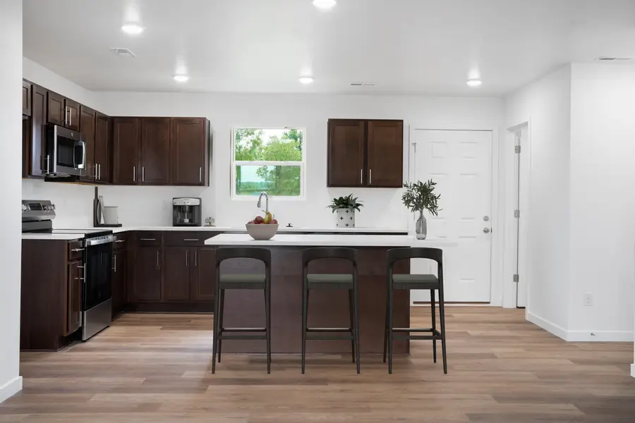 1718 N Boxwood Drive, Brookline, MO 65619 - #2