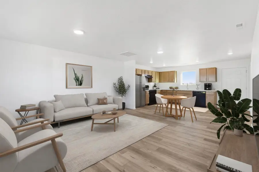 239 W Chesterfield Avenue, Rogersville, MO 65742 - #2