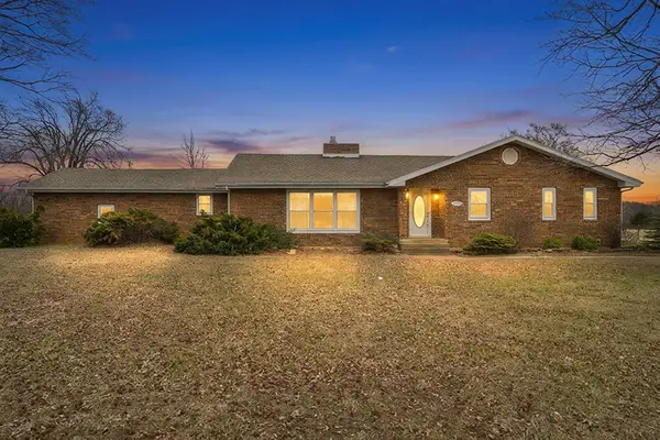 3916 S Springfield Avenue, Bolivar, MO 65613