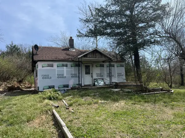 1010 Zimmerman Avenue, Cabool, MO 65689