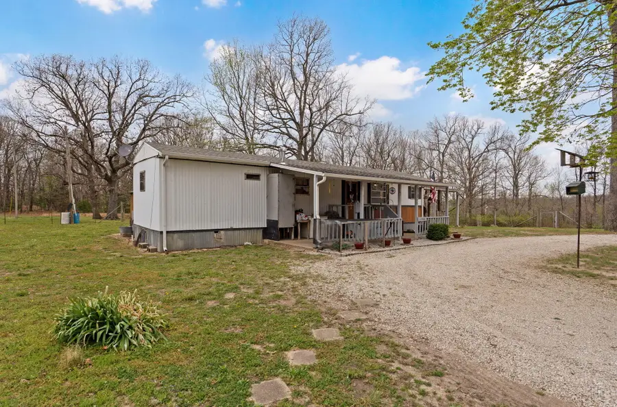 1946 E 555th Road, Pleasant Hope, MO 65725 - #2