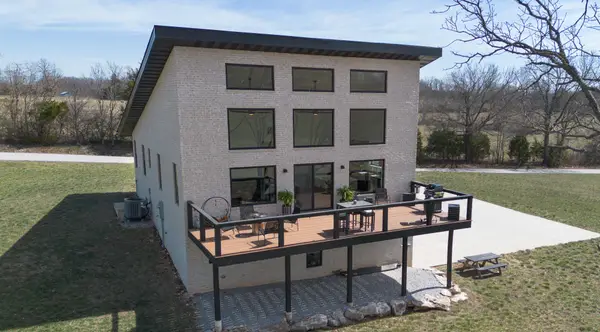 893 Jenkins Road, Sparta, MO 65753