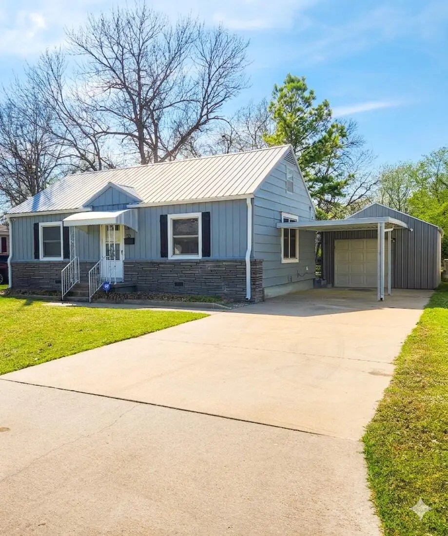 713 G Street Nw, Miami, OK 74354 - #1