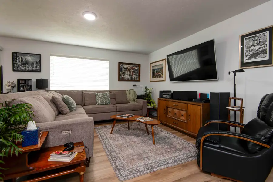 402 N Big Horn Road, Nixa, MO 65714 - #3