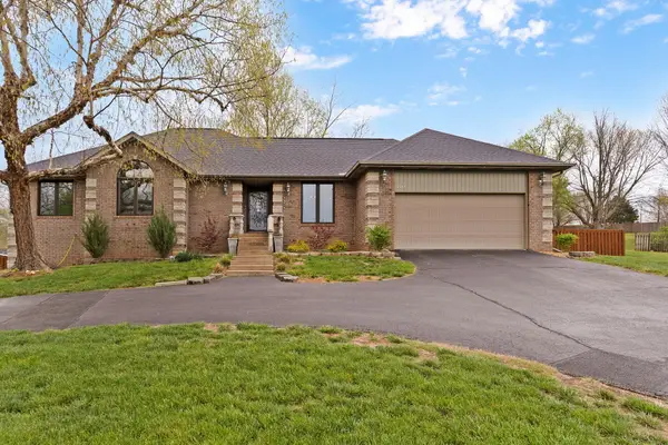 2046 N Belmont Court, Nixa, MO 65714