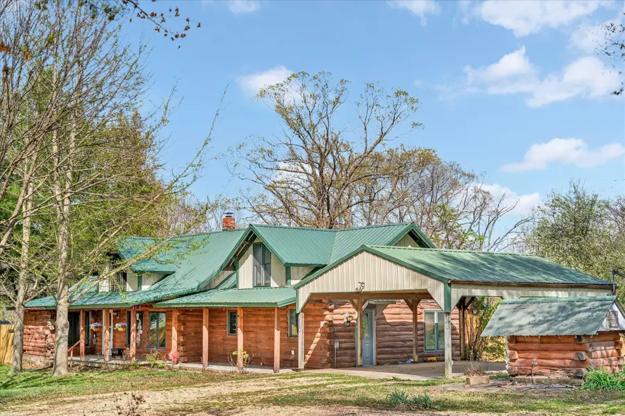 1520 Emerald Road, Spokane, MO 65754 - #3