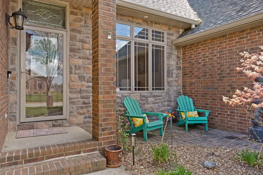 1004 W Glacier Court, Nixa, MO 65714 - #2