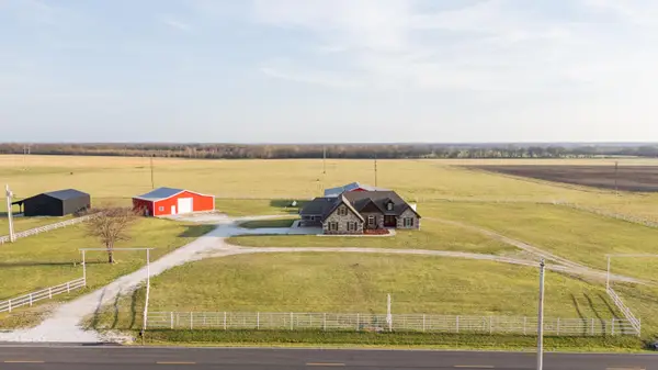 1720 E Fir Road, Carthage, MO 64836