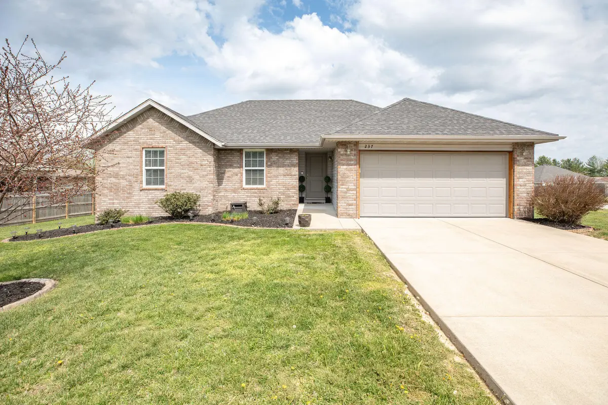 237 Maplewood Drive, Highlandville, MO 65669 - #1