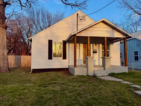 2038 N Weller Avenue, Springfield, MO 65803