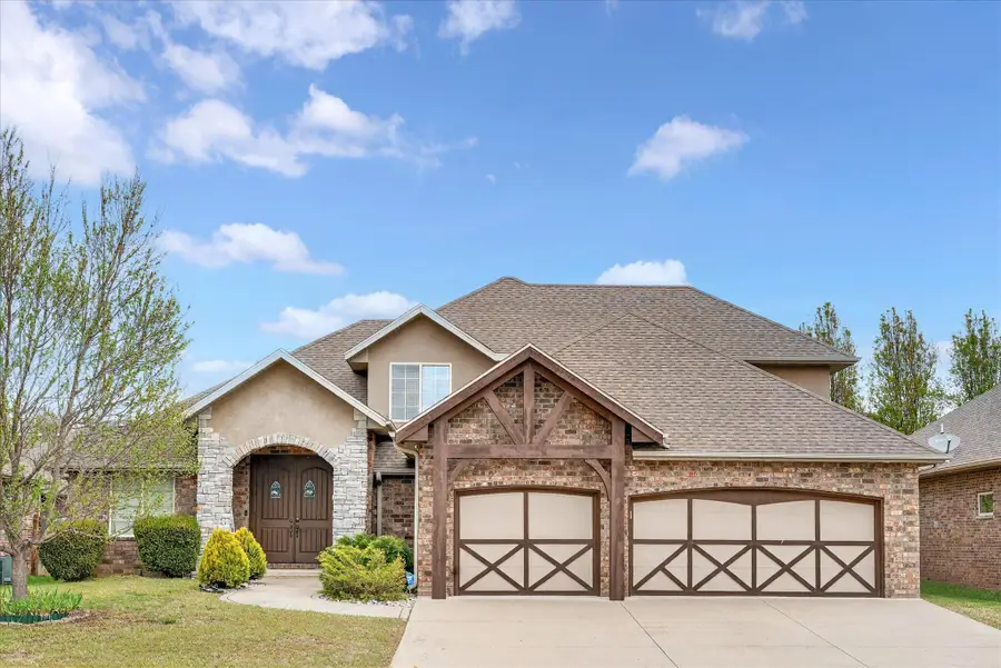 3245 W Brett Drive, Springfield, MO 65810 - #2