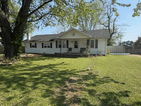 518 Holly Street, Lebanon, MO 65536