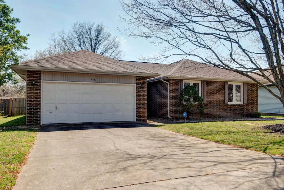 1326 W Lindberg Street, Springfield, MO 65807 - #1