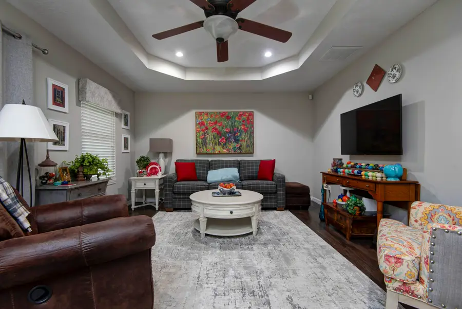 2251 S Kimbrough Avenue, Springfield, MO 65807 - #3